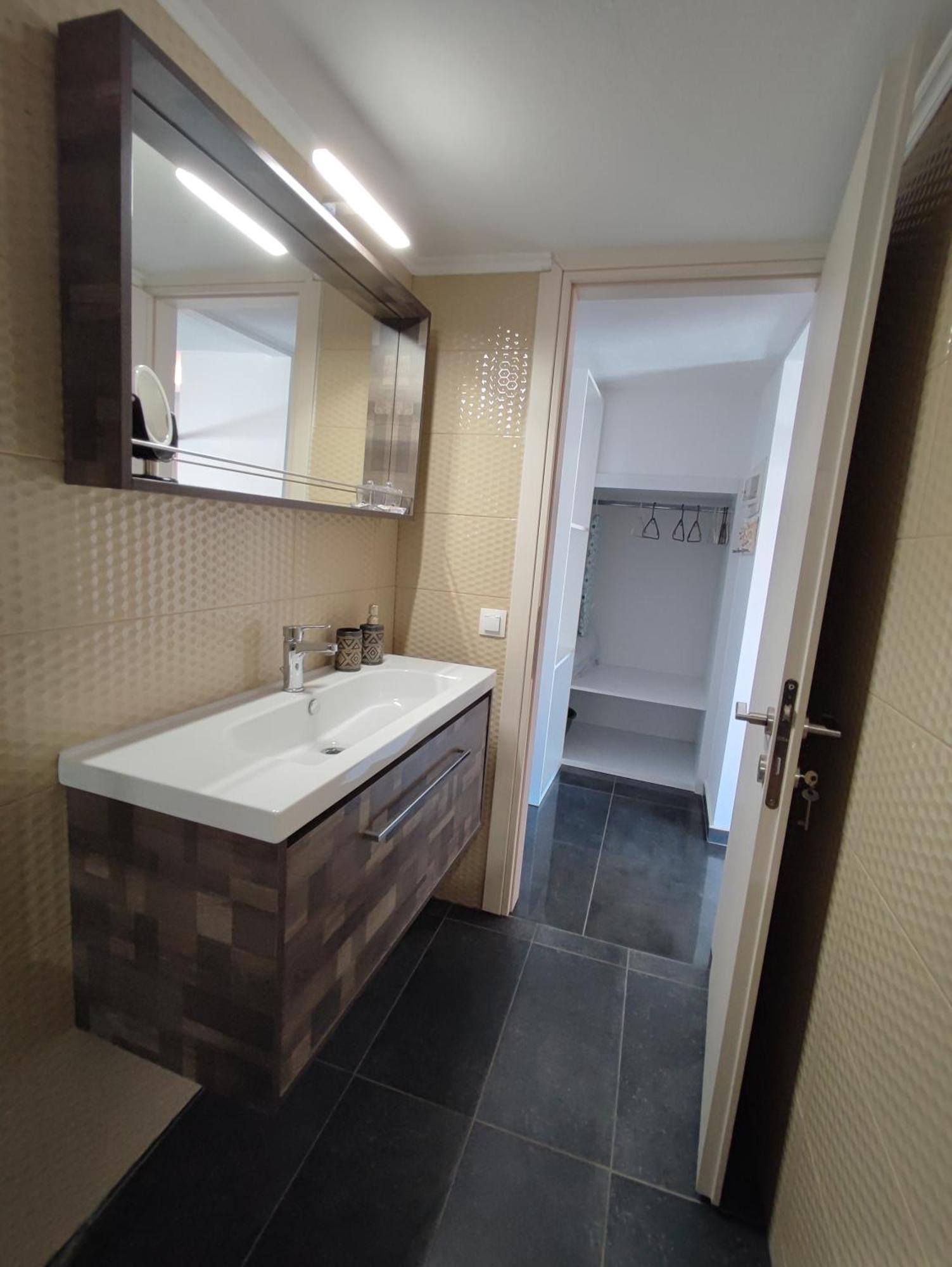 Theasis 4 Luxury Studio With Sea View 新马尔马拉斯 外观 照片